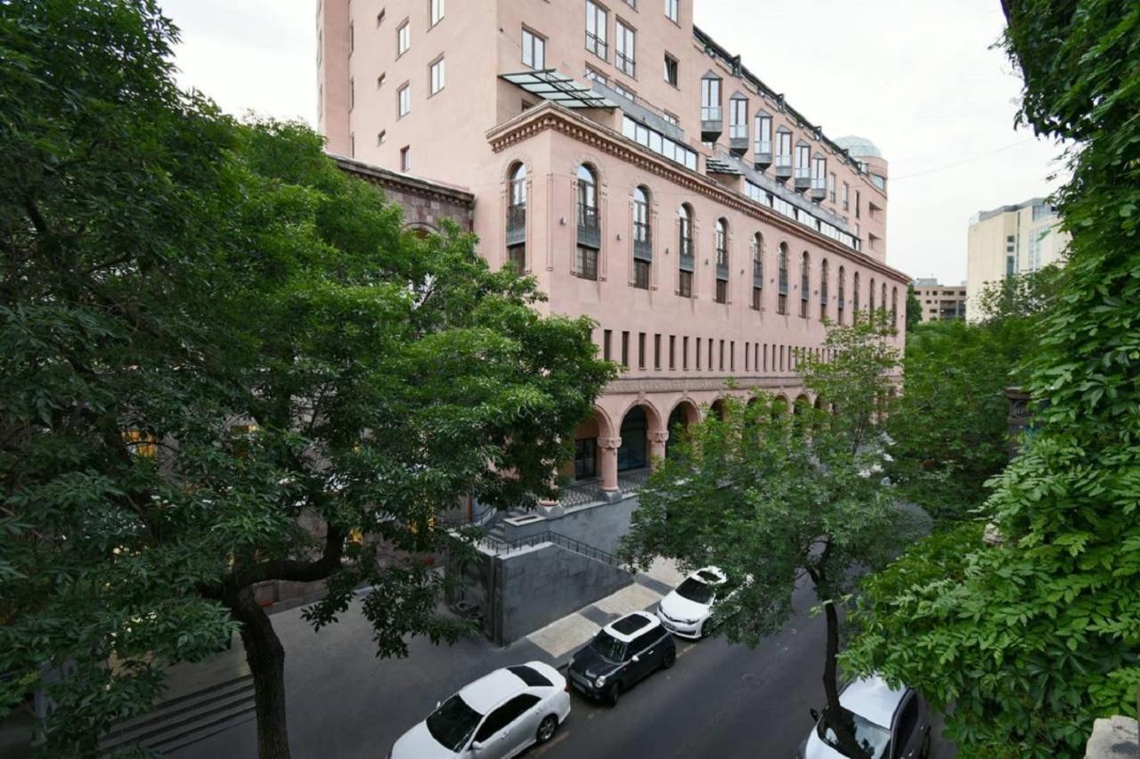The Best Apartments In The Center Yerevan Exterior photo